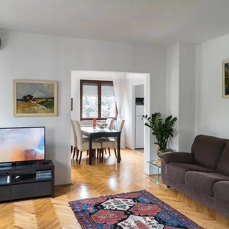 Sensitive Apartment *